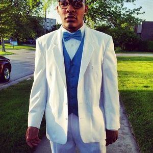 Meet your Posher, Jay